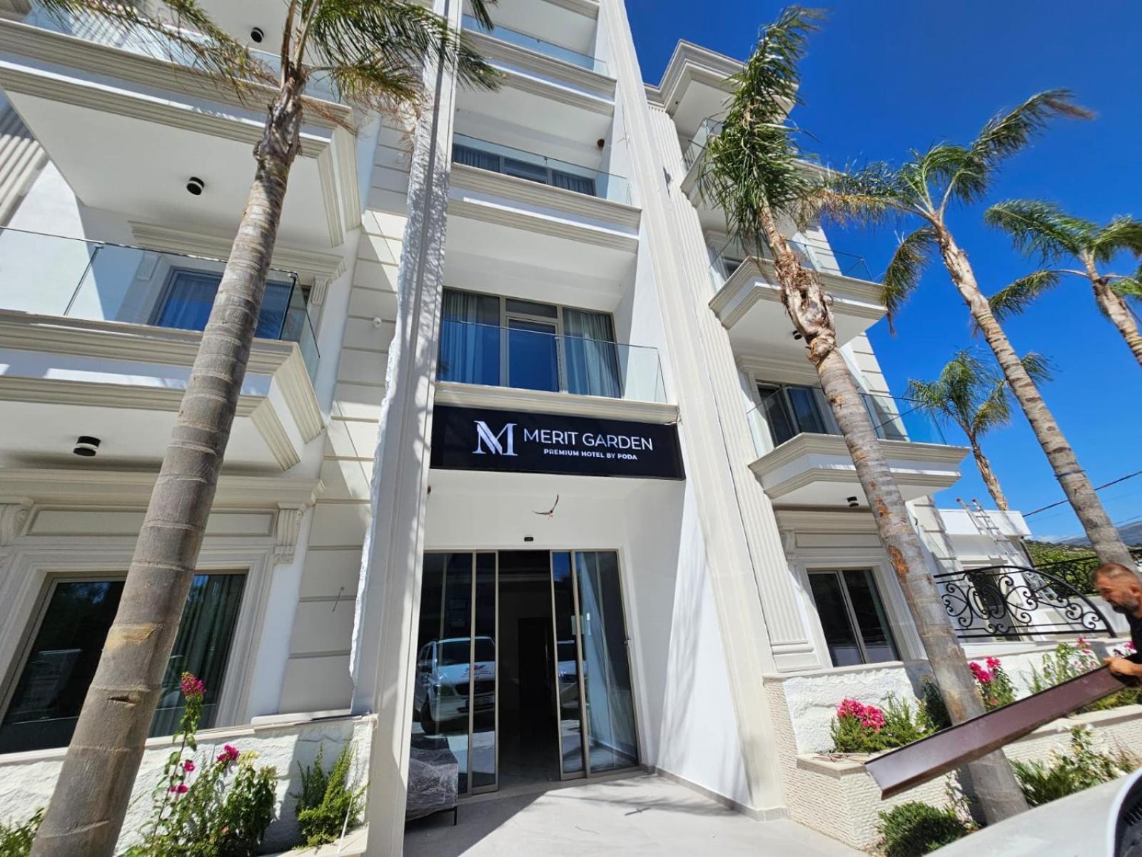 Merit Garden Hotel *